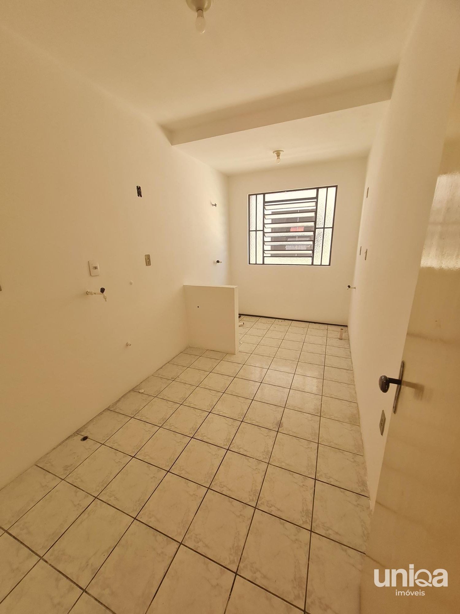 Apartamento 02 dormitórios com garagem para venda no Residencial Arco Verde