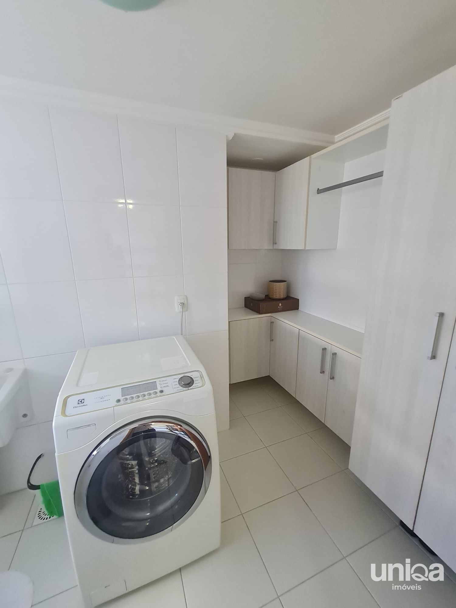 Apartamento 03 suítes alto padrão Bairro Medianeira ed Verdes Mares