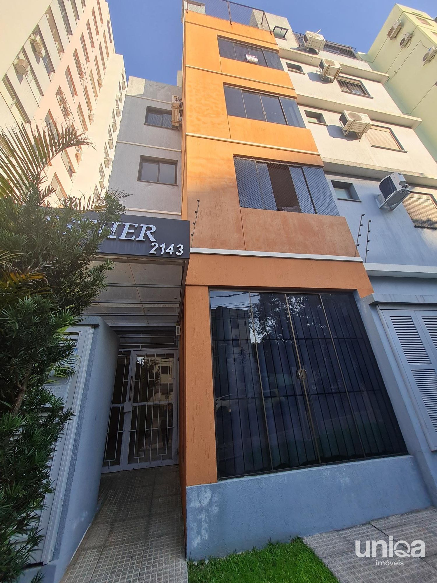 Cobertura 02 dorm para venda em Santa Maria Terraço com Jacuzzi no ed Vó Esther