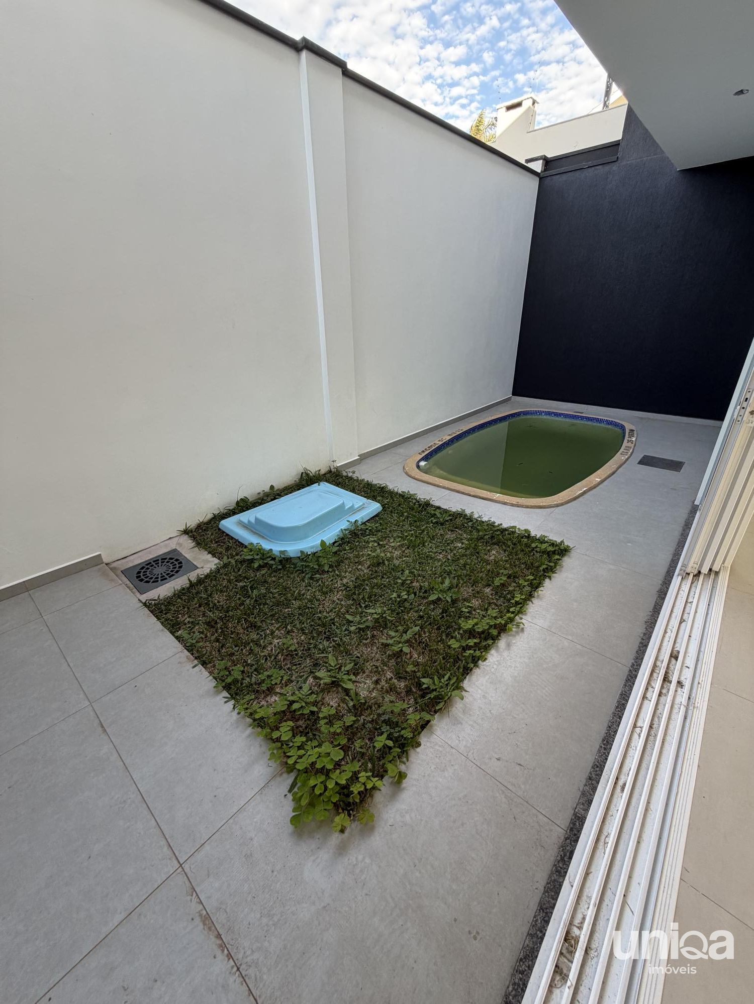 Casa nova 03 dorm piscina lareira para venda no Parque Santa Lúcia em Camobi