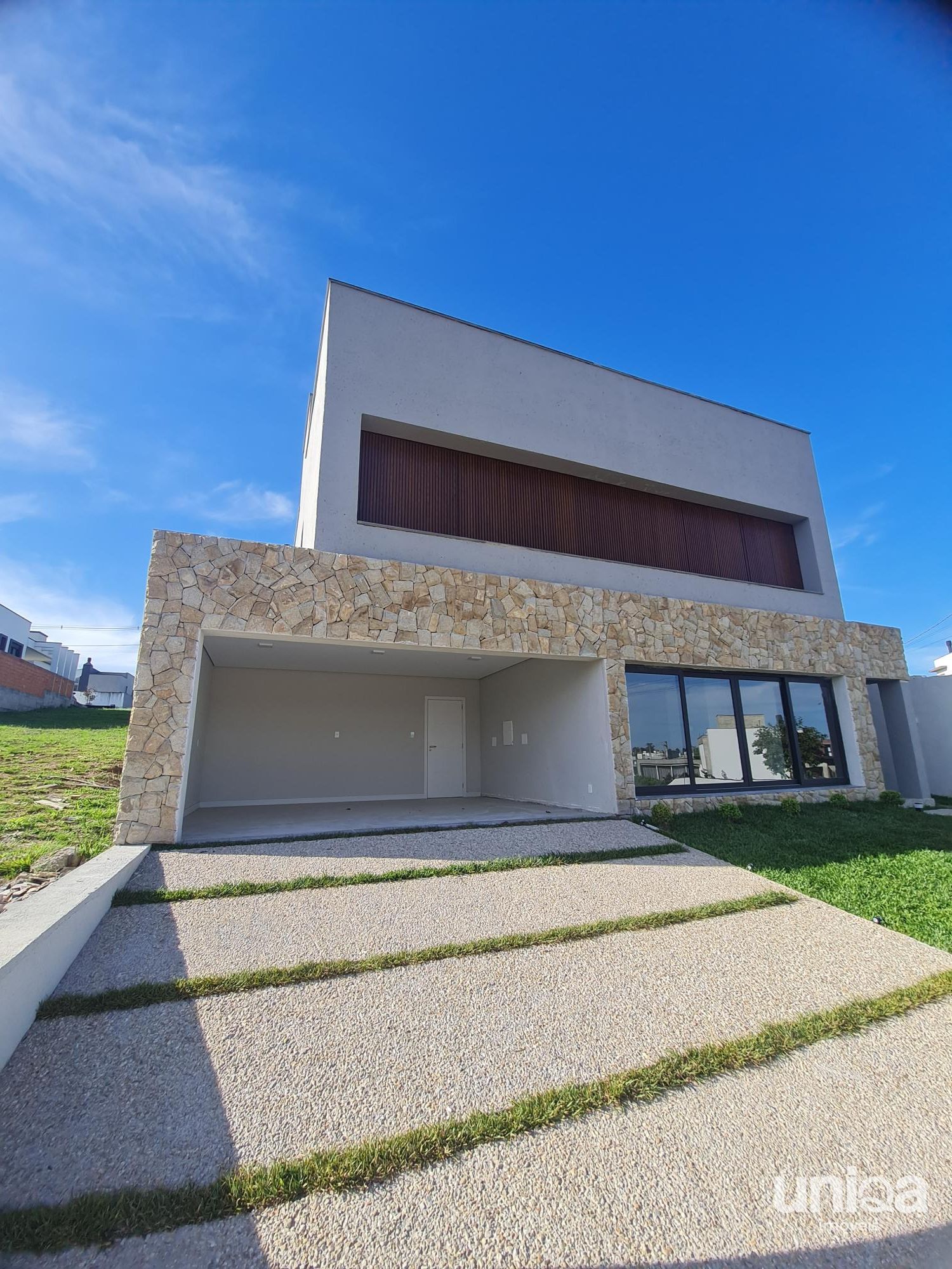 Casa 04 quartos Condomínio Fechado Real Park Próximo a Sede Campestre Dores