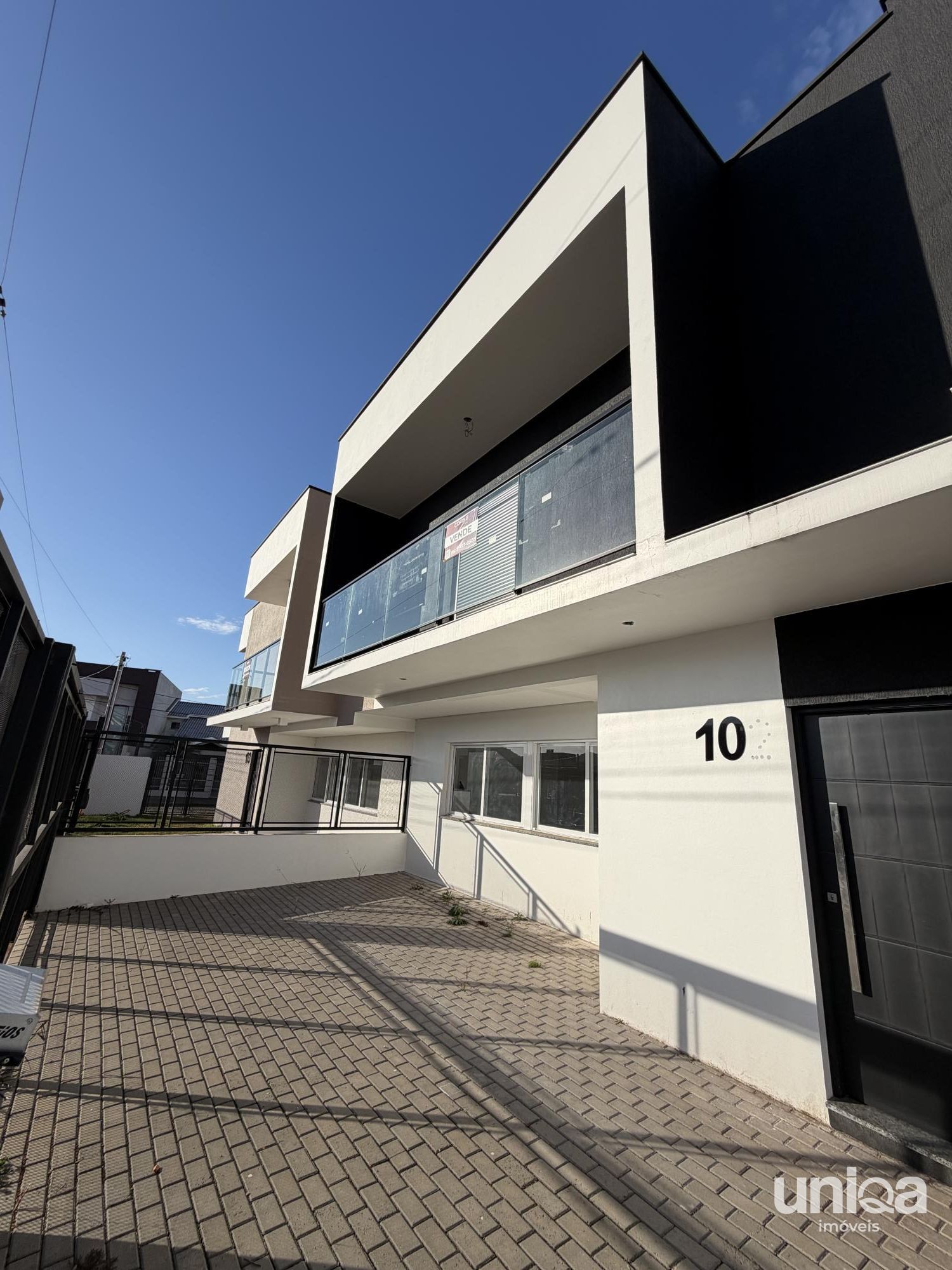 Casa nova 03 dorm piscina lareira para venda no Parque Santa Lúcia em Camobi