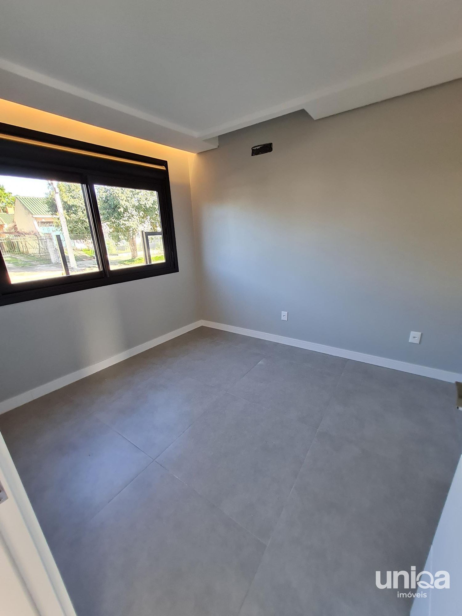Casa nova para venda em camobi tipo sobrado alto padrão com 03 suítes + escritór