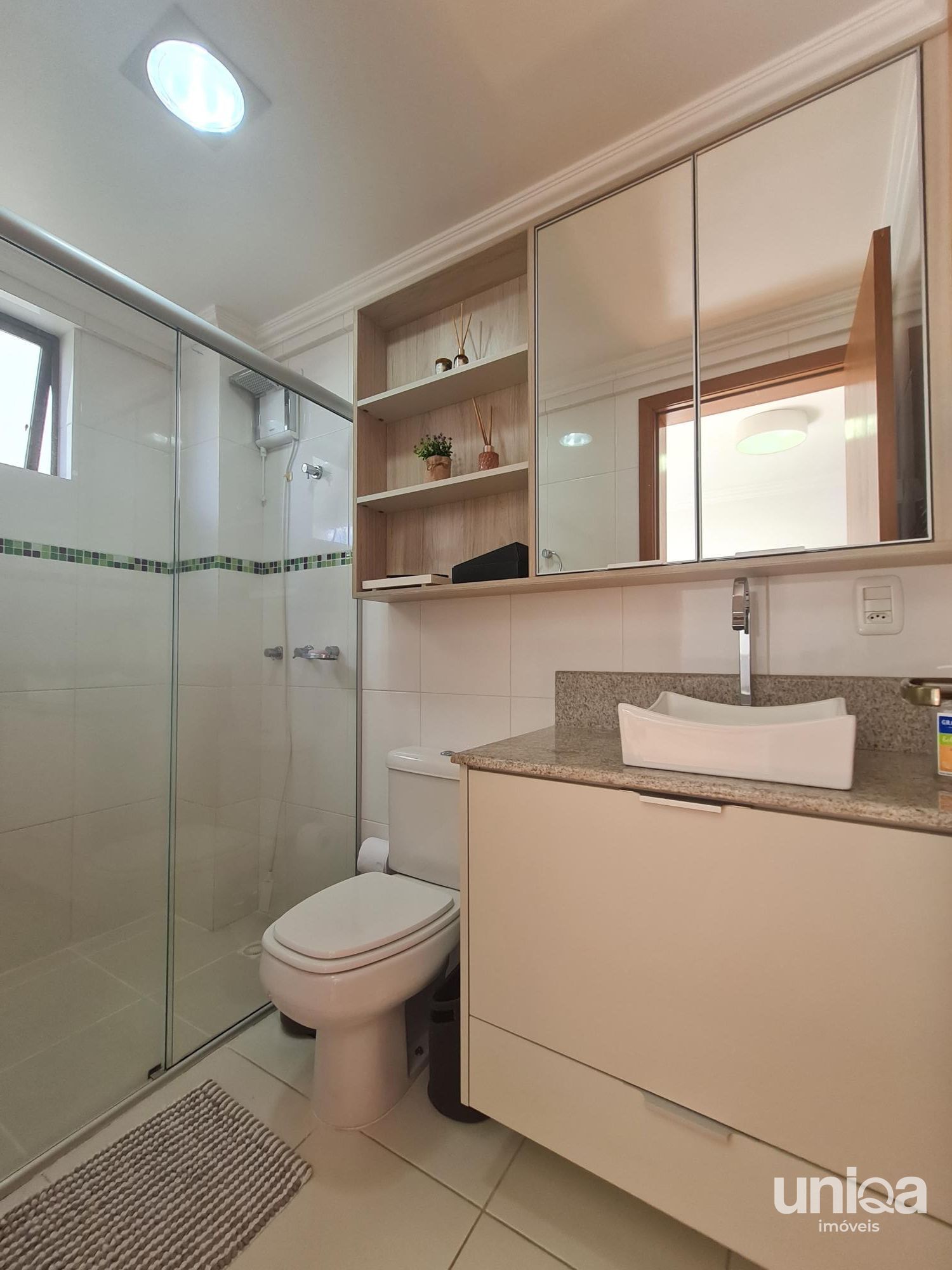Apartamento 03 suítes alto padrão Bairro Medianeira ed Verdes Mares