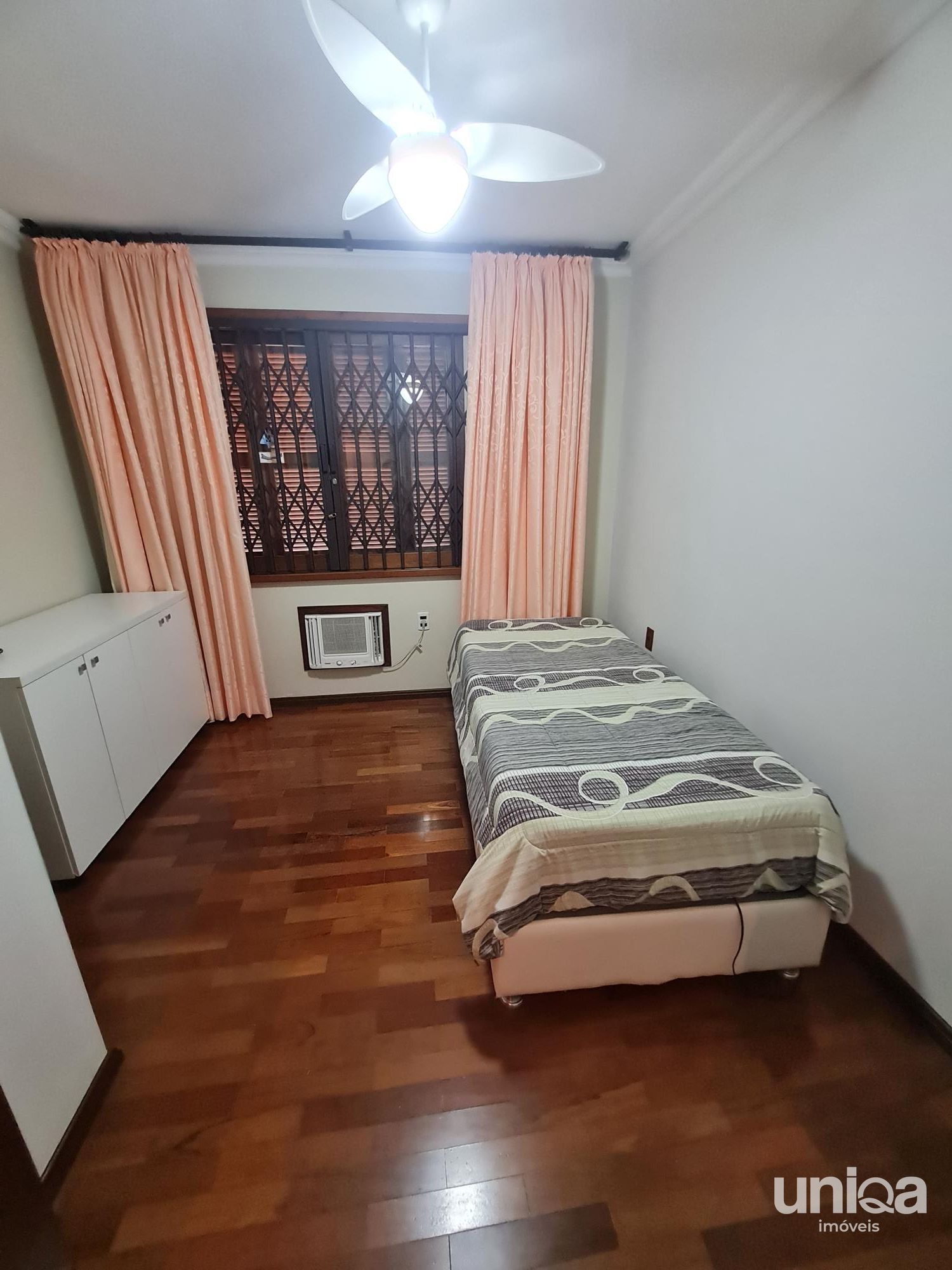Casa térrea para venda 04 dormitórios 354m2 no bairro Nossa Senhora de Lourdes