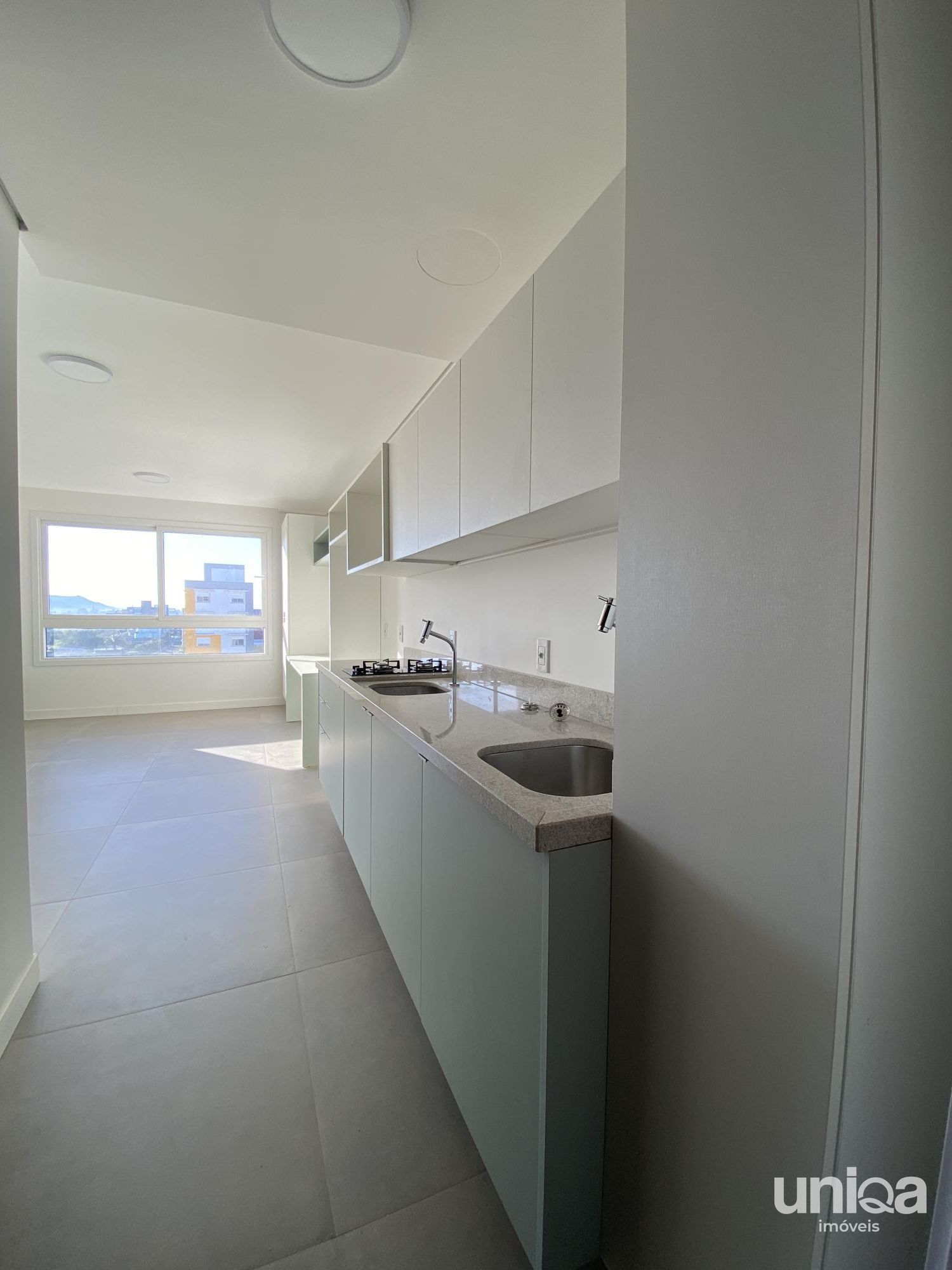 Apartamento tipo studio semi-mobiado no edifício uniqo - bai