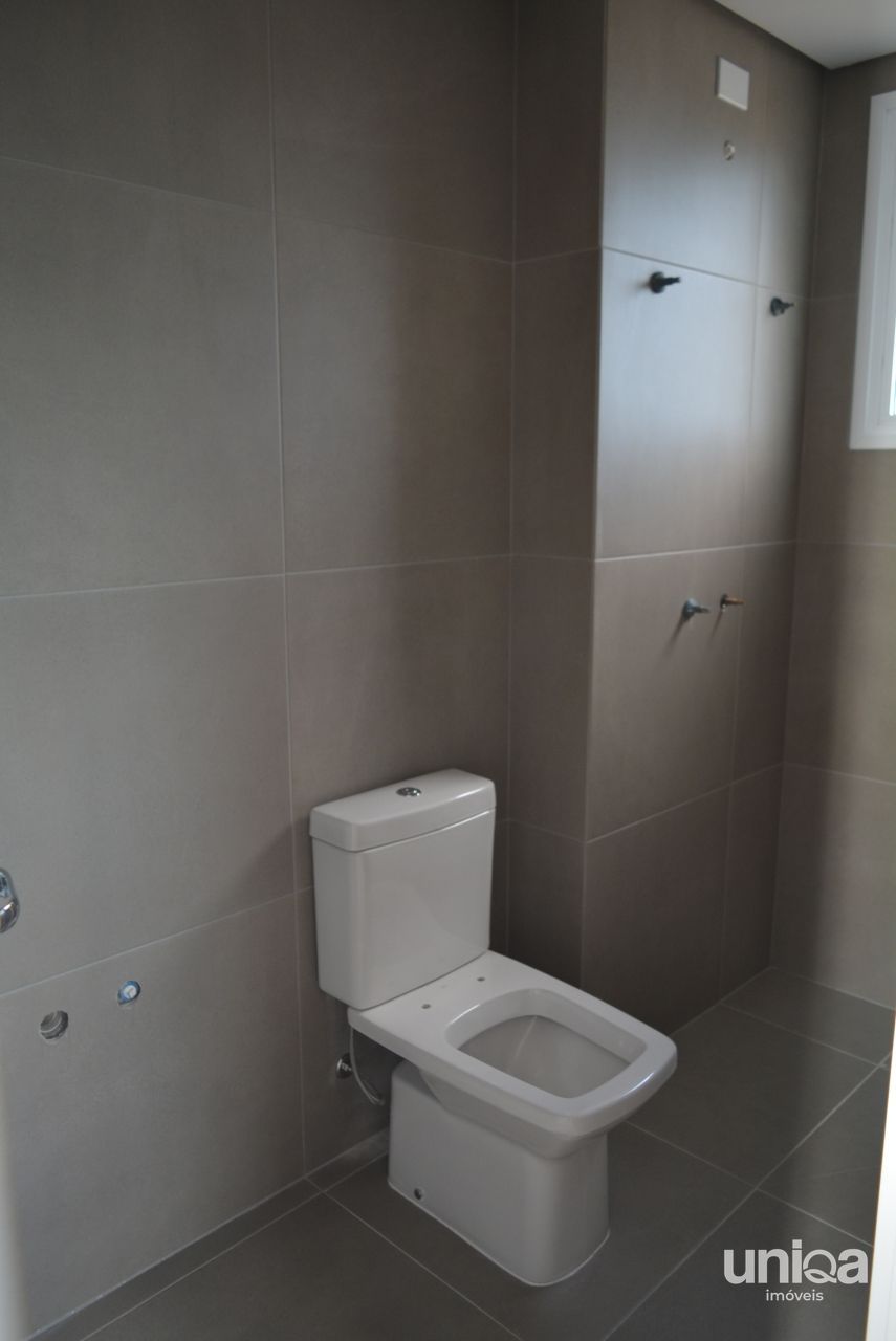 Apto 3 suítes 2 garagens Prédio cm Piscina Salão Festas Sauna Academia - ed Vist