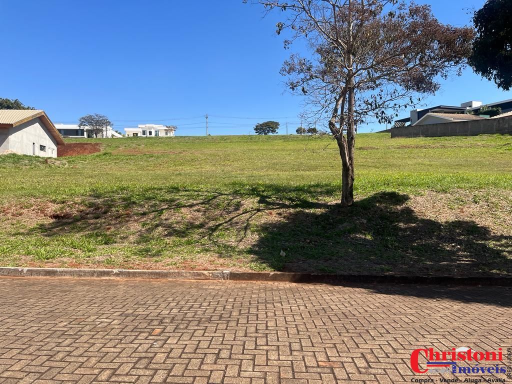 Lote/Terreno de 1500m² no bairro Jardim Guaporé, em Ourinhos | Eu Corretor
