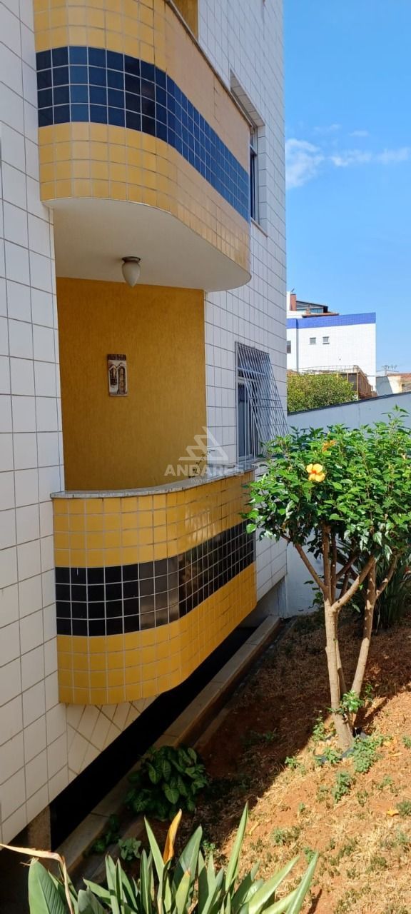 Apartamento à venda com 3 quartos, 171m² - Foto 3