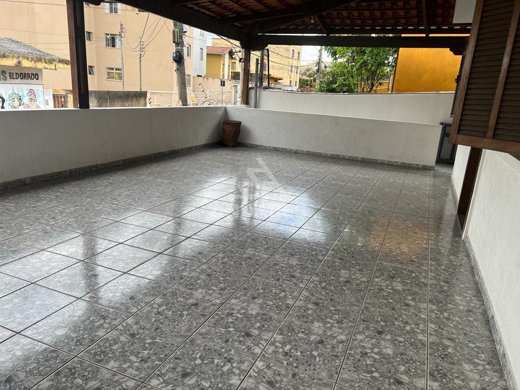 Casa, 3 quartos, 325 m² - Foto 2