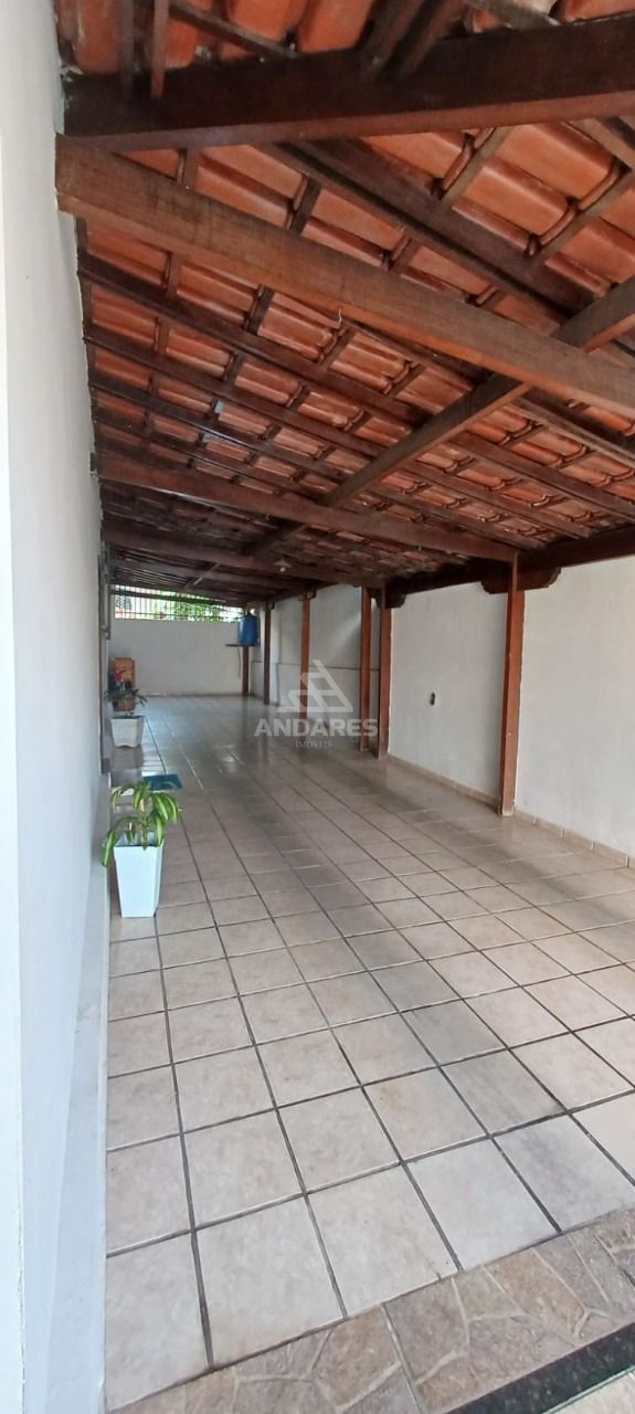 Casa à venda com 4 quartos, 420m² - Foto 8