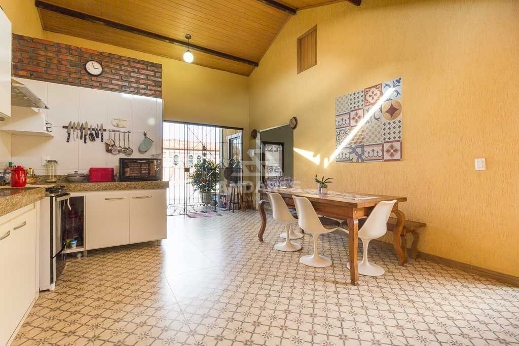 Casa à venda com 3 quartos, 362m² - Foto 6