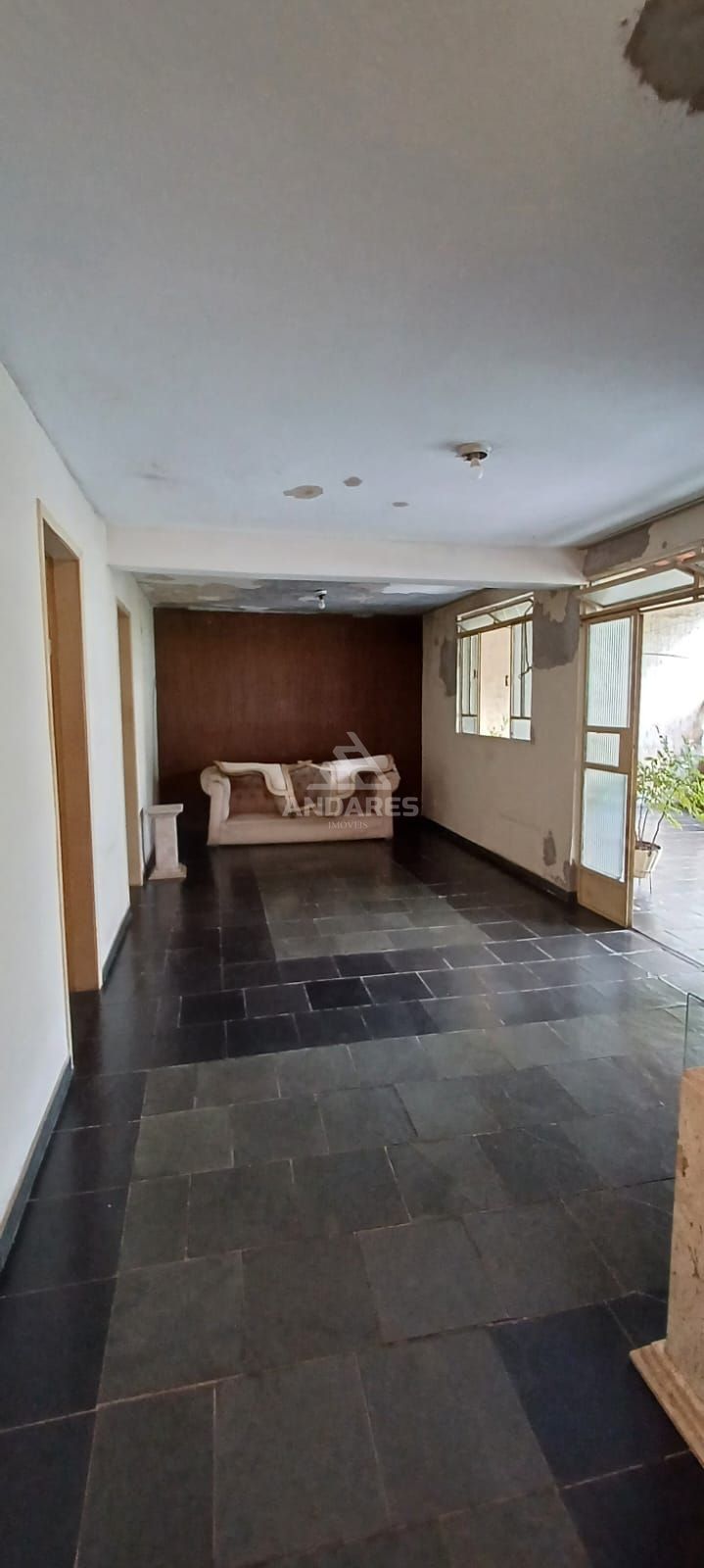 Casa à venda com 3 quartos, 360m² - Foto 9