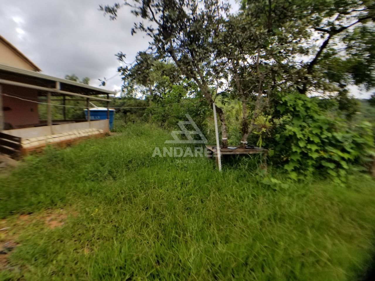 Chácara à venda com 3 quartos, 1500m² - Foto 2