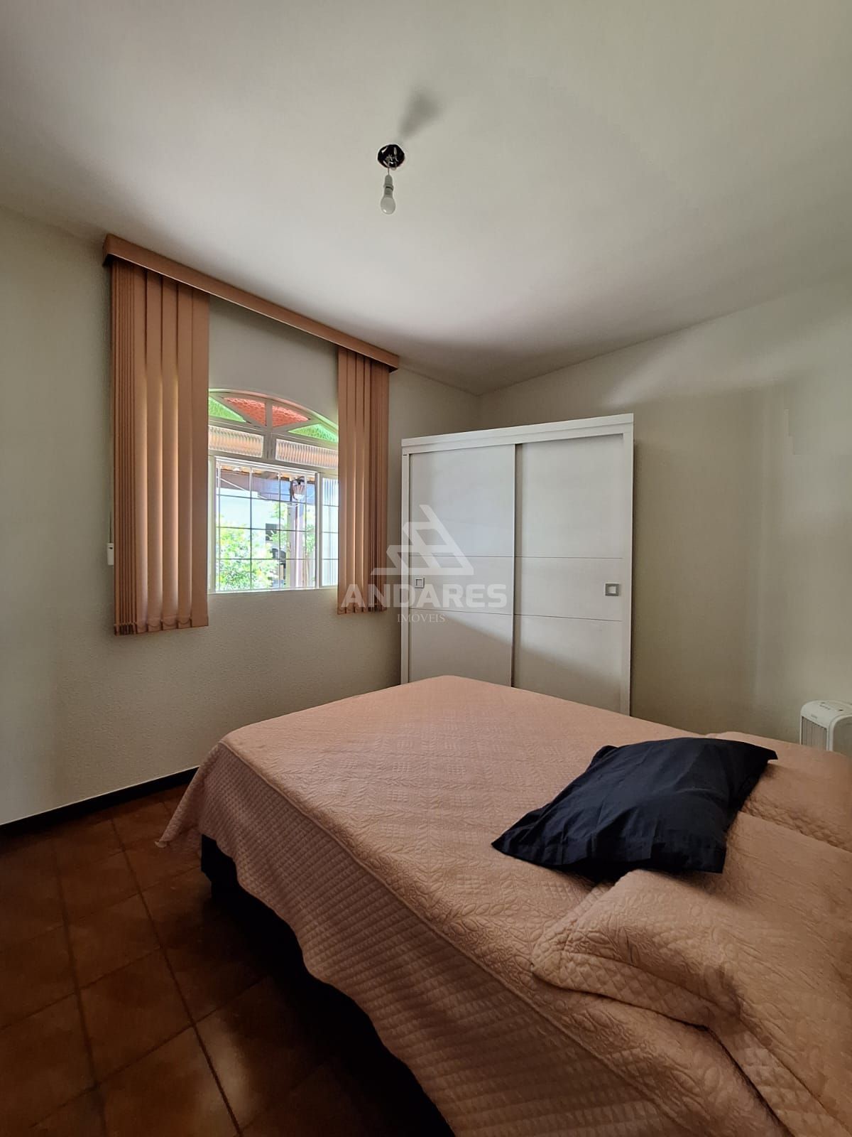 Casa à venda com 2 quartos, 360m² - Foto 17