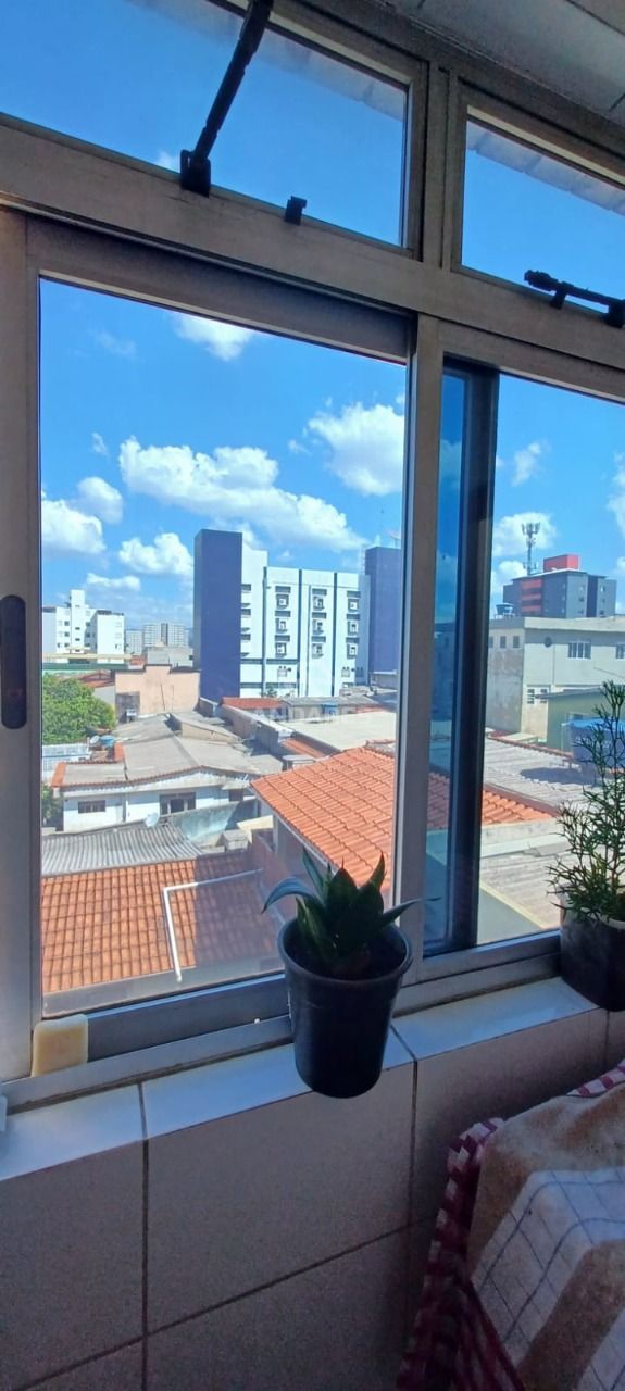 Apartamento à venda com 3 quartos, 180m² - Foto 3