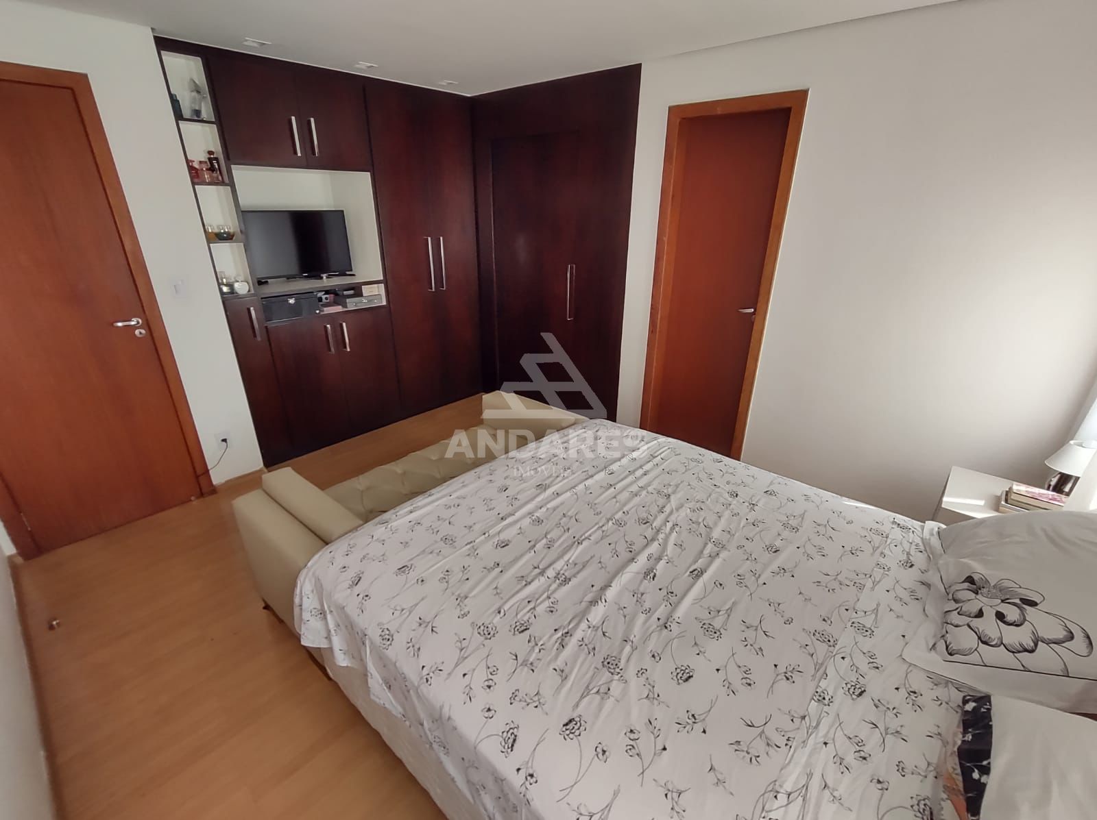 Apartamento à venda com 3 quartos, 130m² - Foto 17