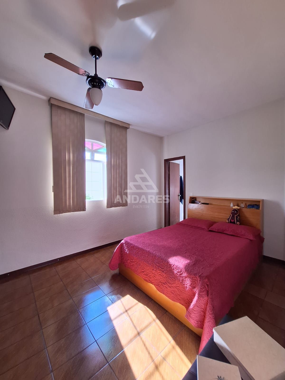 Casa à venda com 2 quartos, 360m² - Foto 13