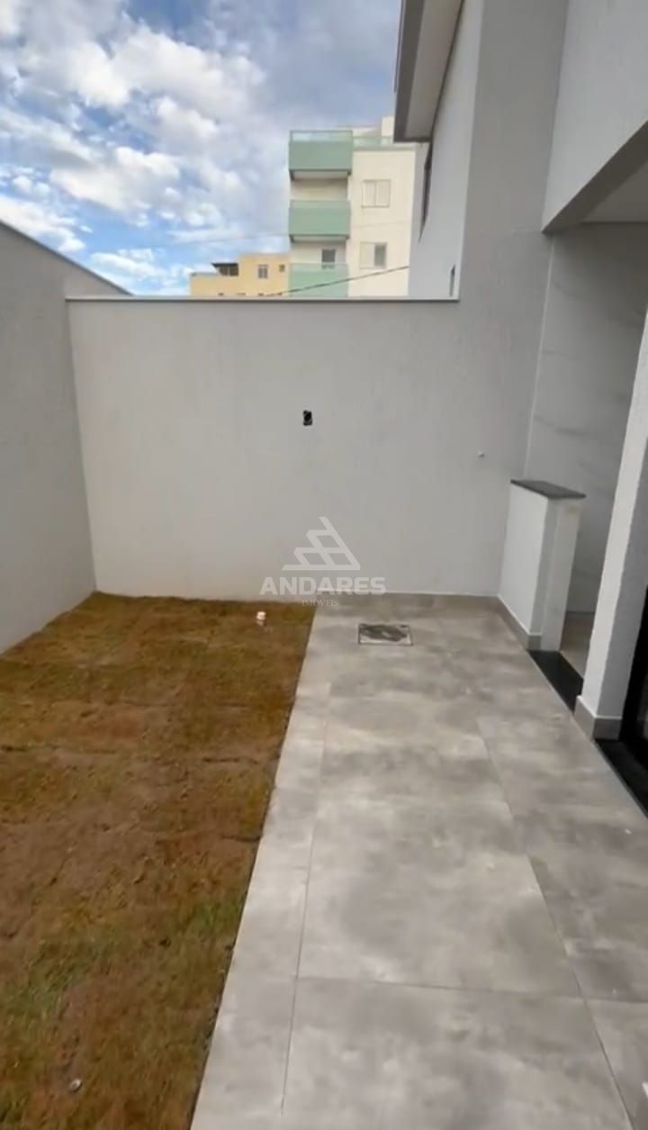 Casa à venda com 3 quartos, 150m² - Foto 6