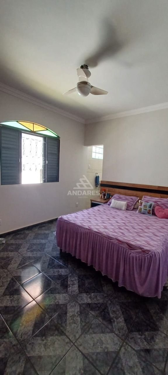 Casa à venda com 3 quartos, 360m² - Foto 18