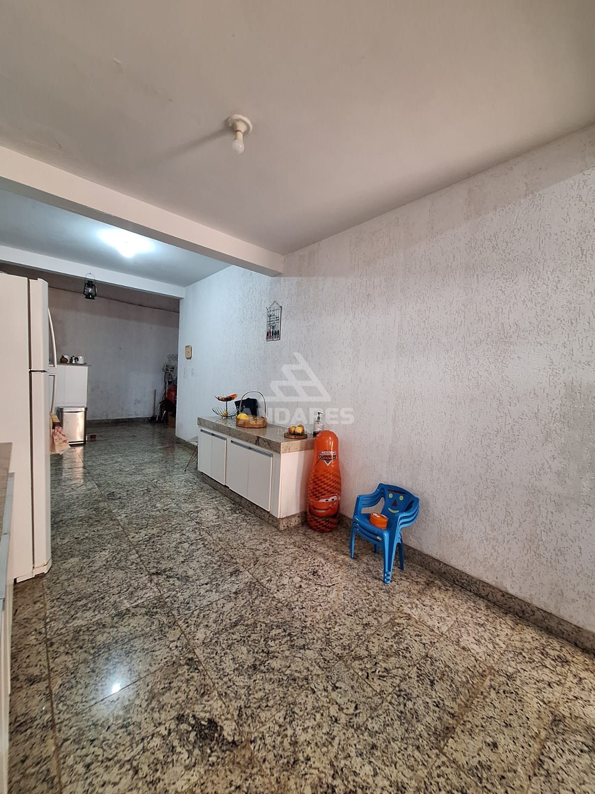 Casa à venda com 3 quartos, 1000m² - Foto 14