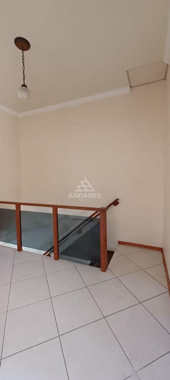 Casa à venda com 4 quartos, 160m² - Foto 11