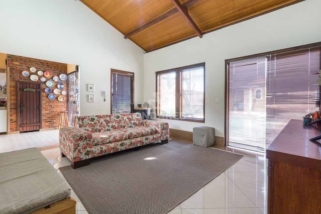 Casa à venda com 3 quartos, 362m² - Foto 7