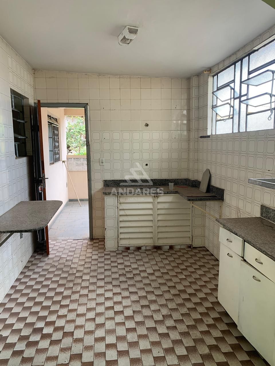 Casa à venda com 3 quartos, 360m² - Foto 12