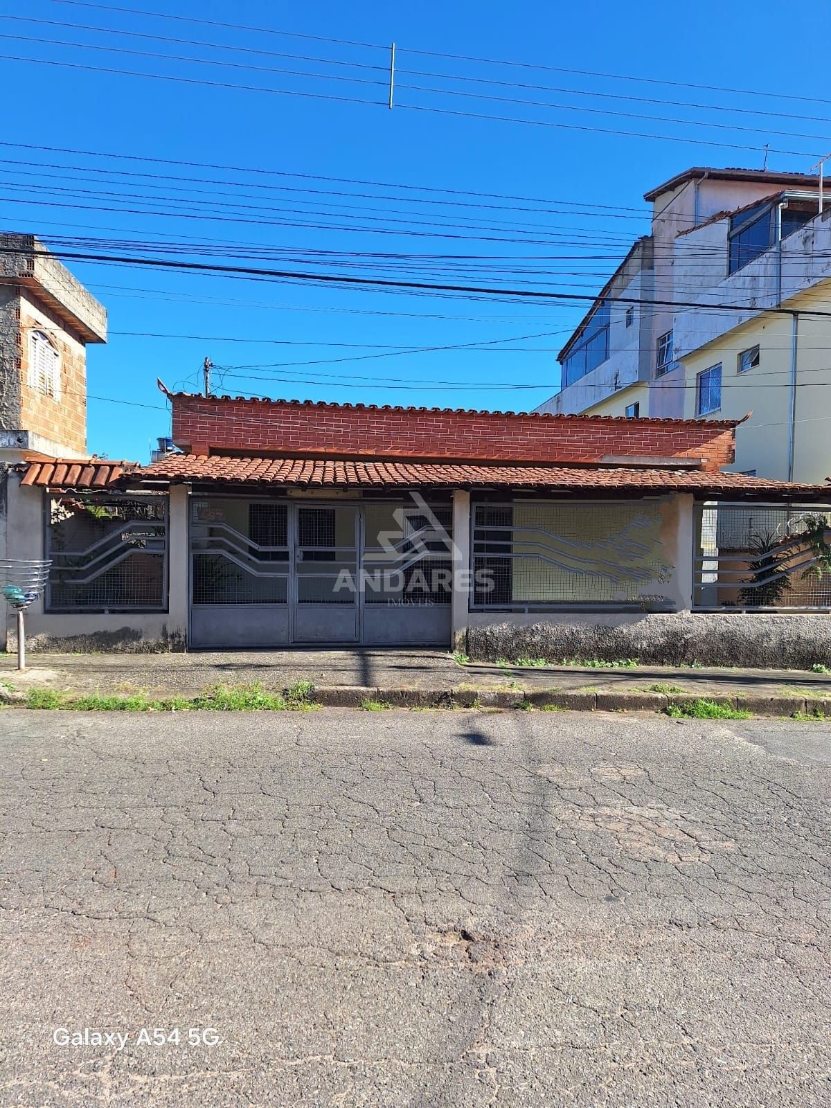 Casa à venda com 3 quartos, 360m² - Foto 2