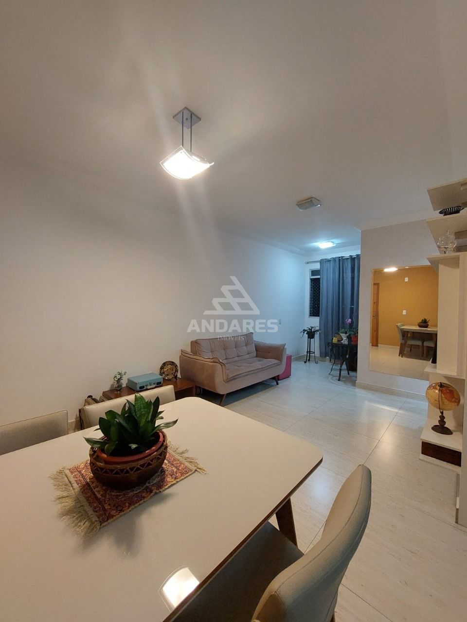 Apartamento à venda com 2 quartos, 72m² - Foto 3