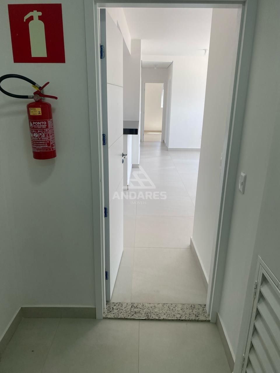 Apartamento à venda com 3 quartos, 86m² - Foto 3