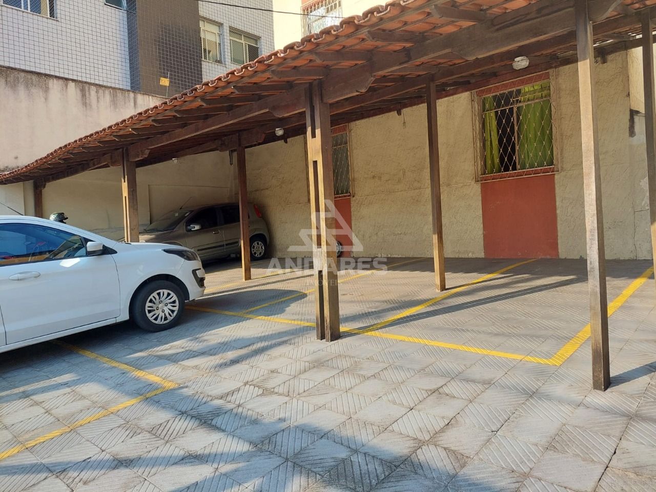 Apartamento à venda com 2 quartos, 62m² - Foto 2