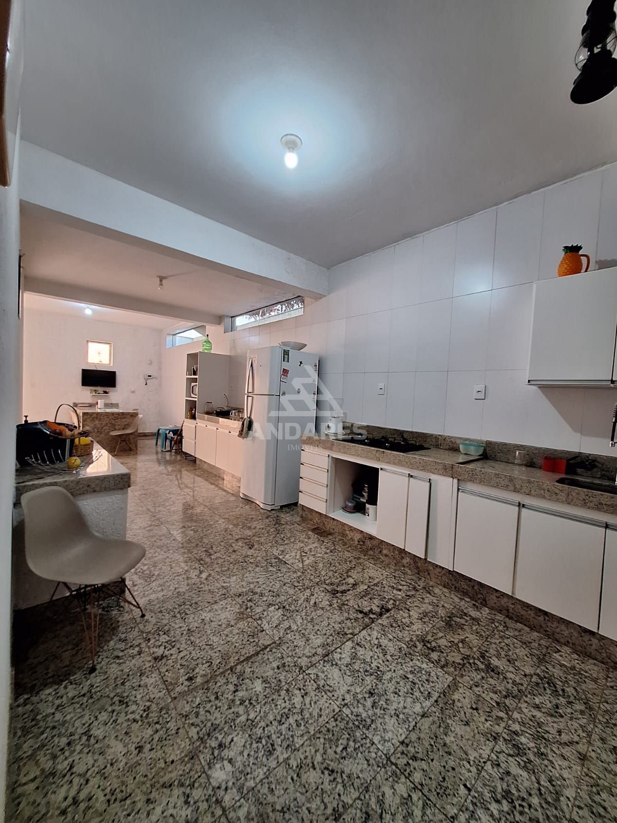 Casa à venda com 3 quartos, 1000m² - Foto 16