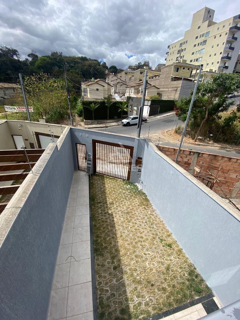 Casa à venda com 3 quartos, 120m² - Foto 4