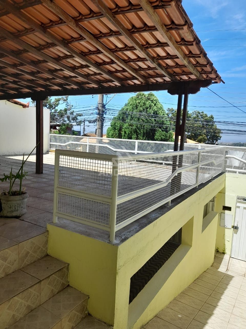 Casa à venda com 4 quartos, 300m² - Foto 4