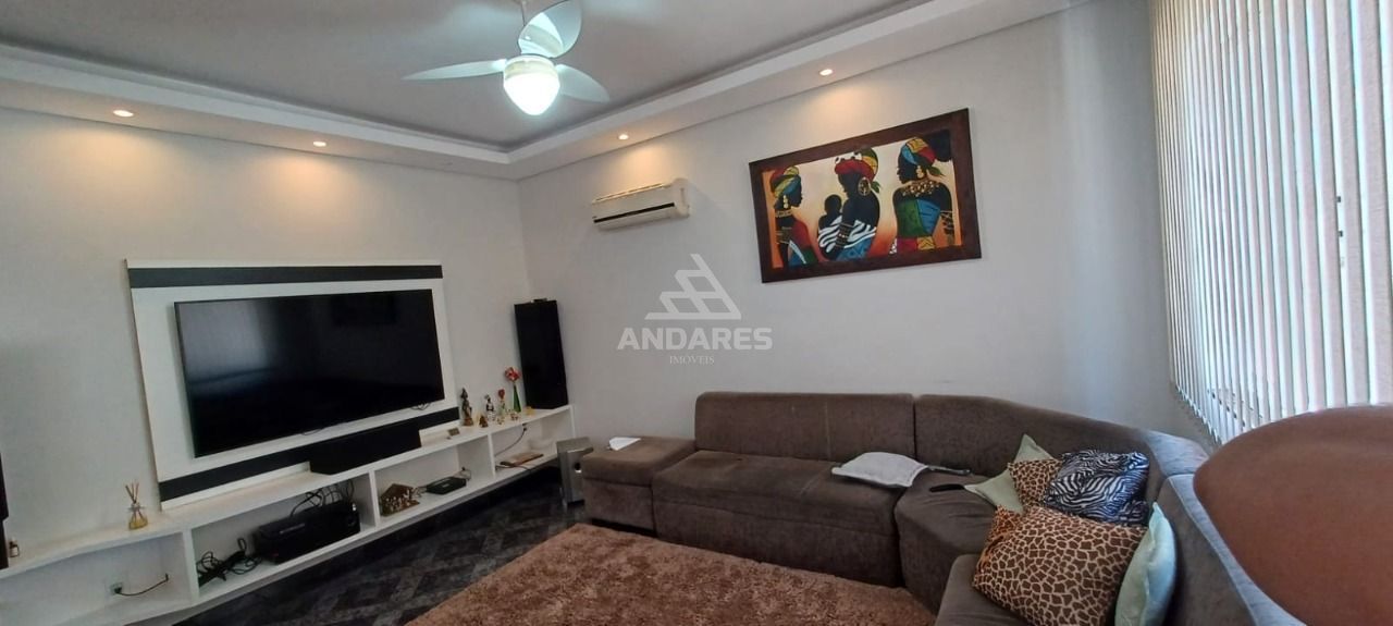 Casa à venda com 3 quartos, 360m² - Foto 10