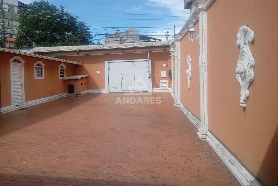 Casa à venda com 4 quartos, 360m² - Foto 3