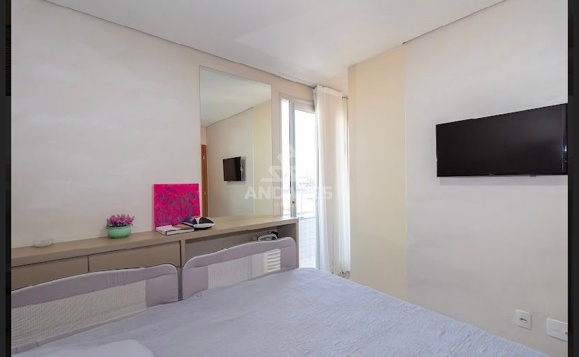 Apartamento à venda com 3 quartos, 174m² - Foto 6