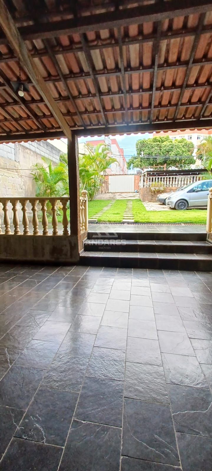 Casa à venda com 3 quartos, 360m² - Foto 4