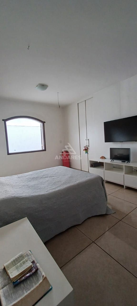 Casa à venda com 3 quartos, 360m² - Foto 12