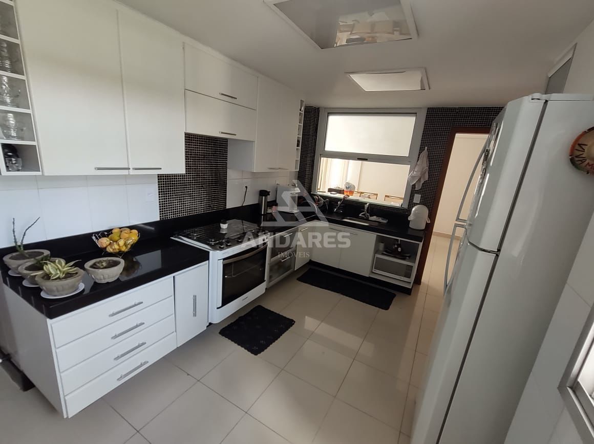 Apartamento à venda com 3 quartos, 130m² - Foto 11