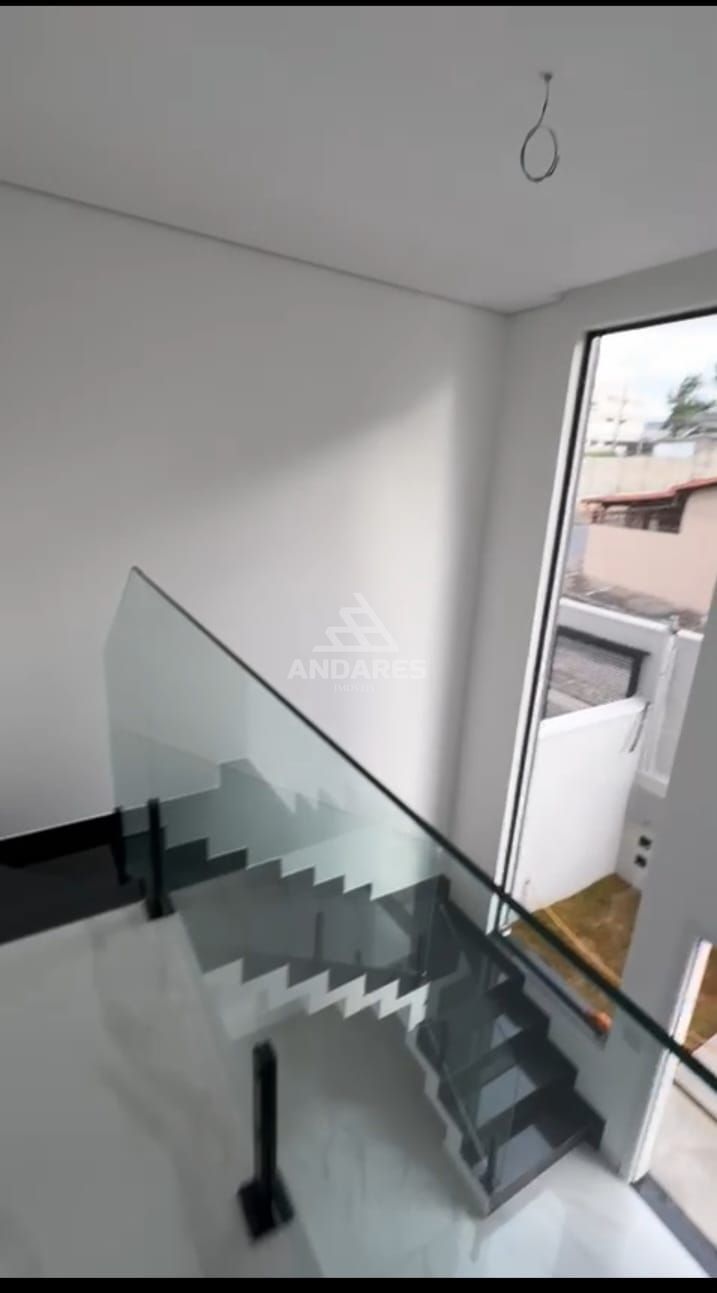 Casa à venda com 3 quartos, 150m² - Foto 11