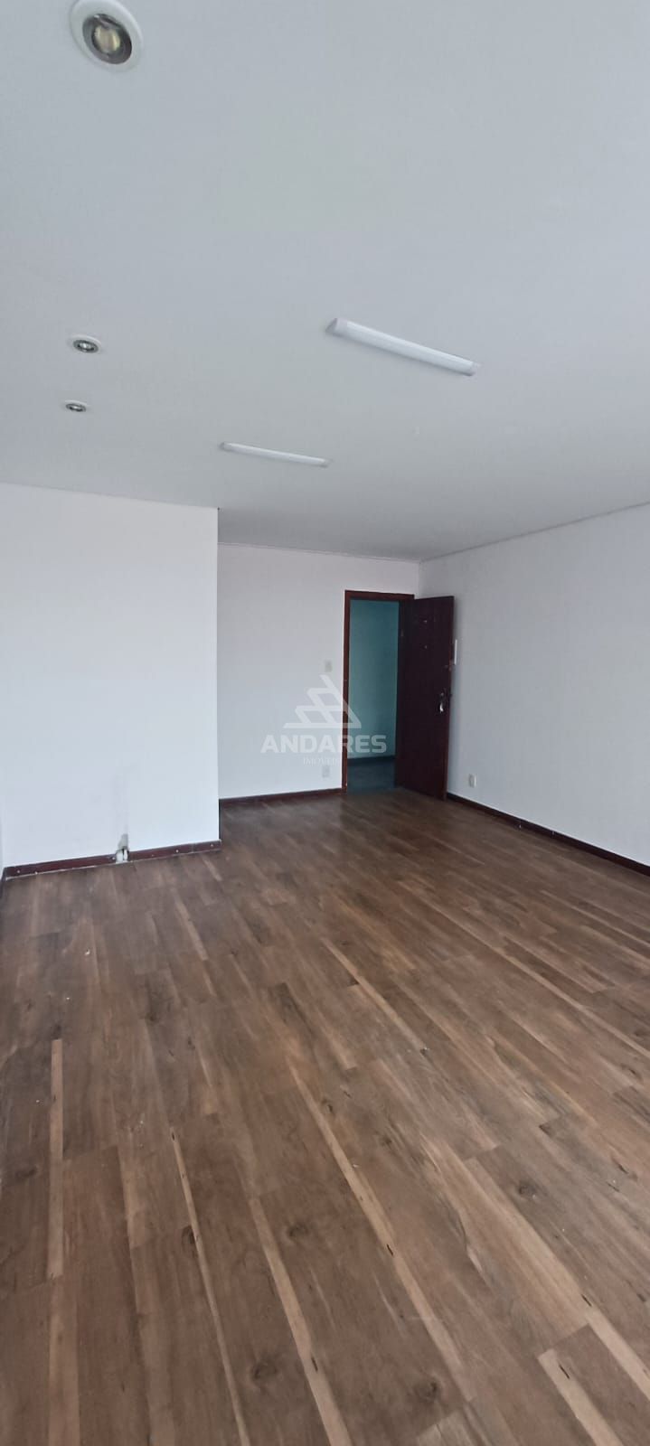 Loja-Salão para alugar com 1 quarto, 32m² - Foto 3