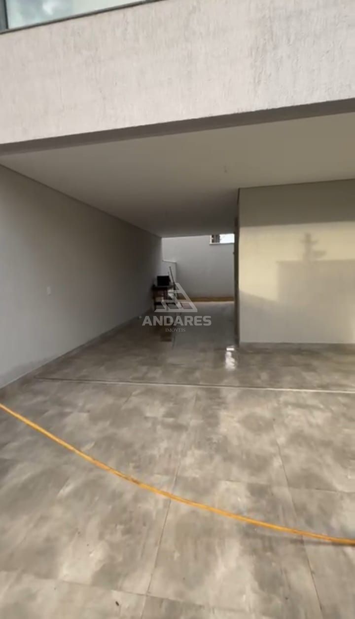 Casa à venda com 3 quartos, 150m² - Foto 4