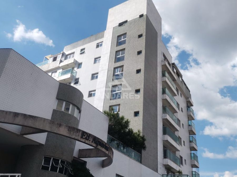 Apartamento à venda com 3 quartos, 130m² - Foto 2