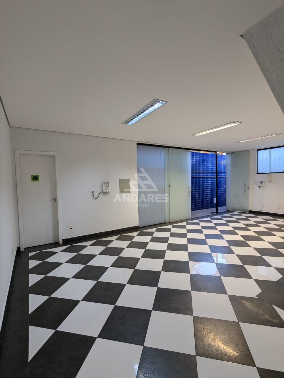 Loja-Salão para alugar com 1 quarto, 360m² - Foto 1