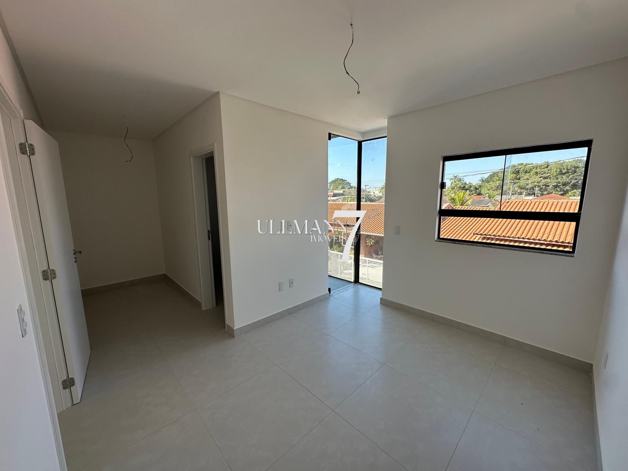 Sobrado à venda com 3 quartos, 100m² - Foto 4