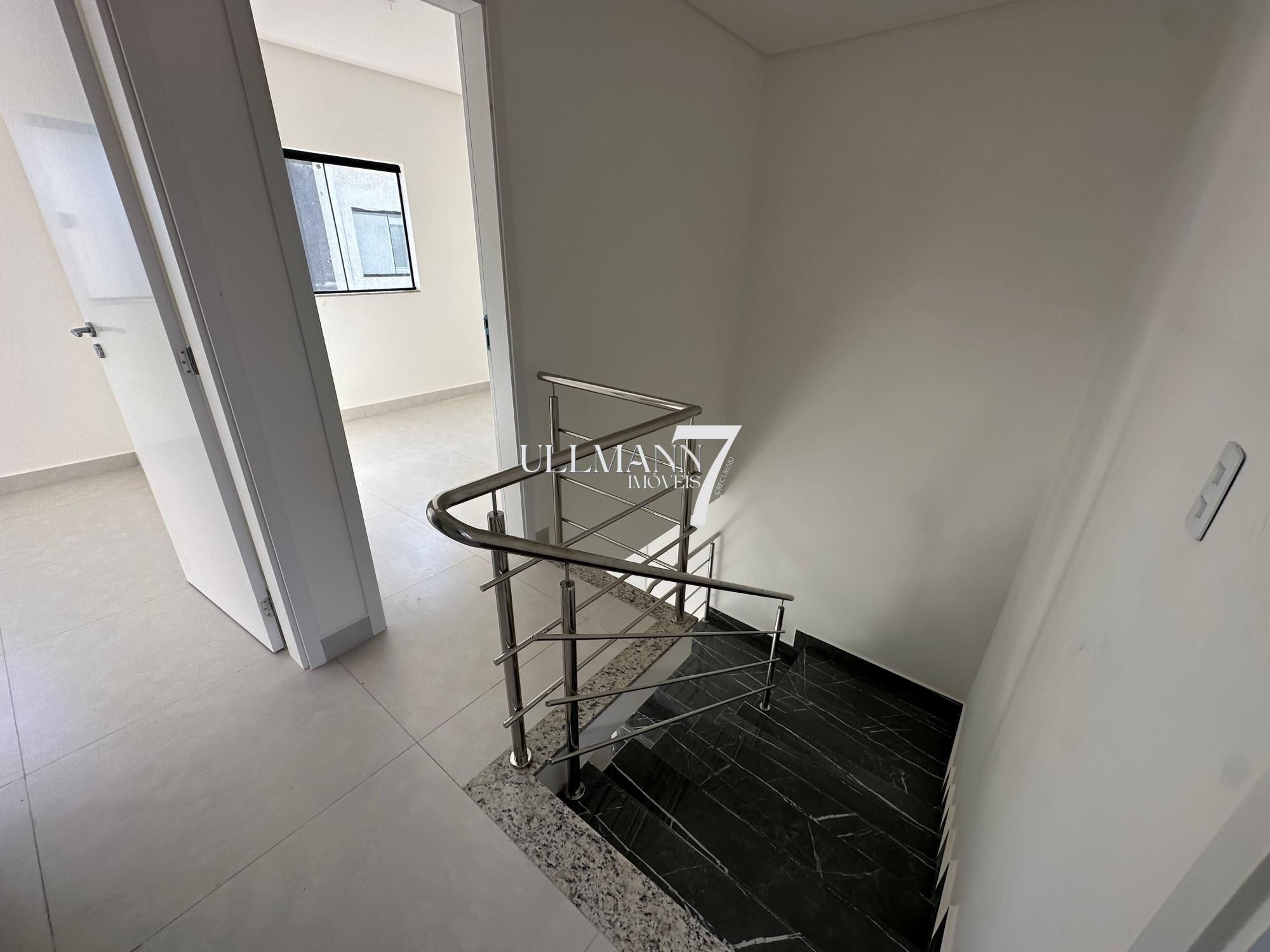 Sobrado de 3 quartos, 100m² no bairro Nossa Senhora de Fátima, em Penha | Eu Corretor