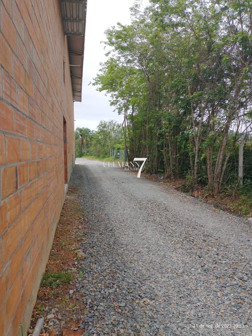 Galpão / Depósito / Armazém de no bairro Vila Paraguai, em Barra Velha | Eu Corretor