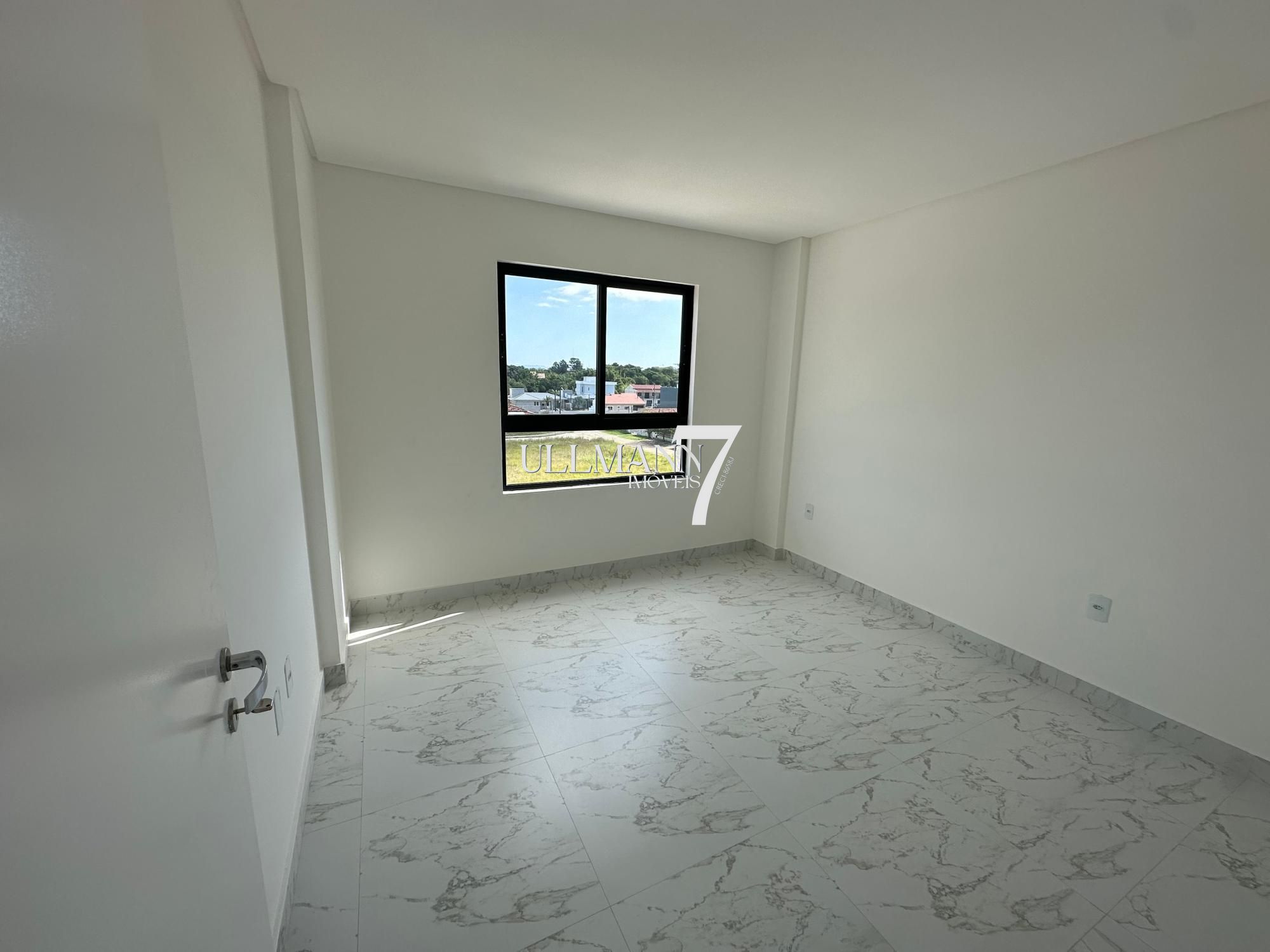 Sobrado de 2 quartos, 50m² no bairro Centro, em Balneário Piçarras | Eu Corretor
